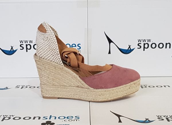 M-684 Aranda  Piso Triple Evita Natural (Imagen Aranda Maquillaje)