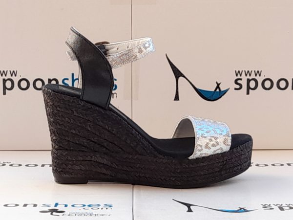 M-35  R-2075 Plata / Soleil Negro  Piso Triple Evita Negro
