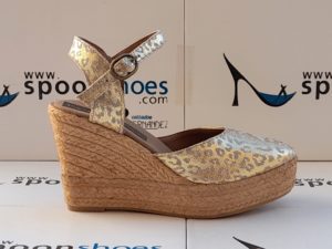 M-52  R-2075 Oro  Piso Triple Evita Tostado